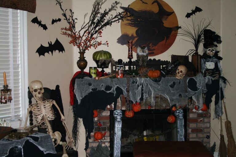 Halloween Mantel Ideas